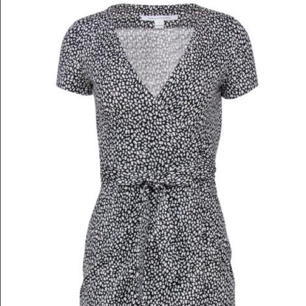 DVF leopard print wrap dress 💕